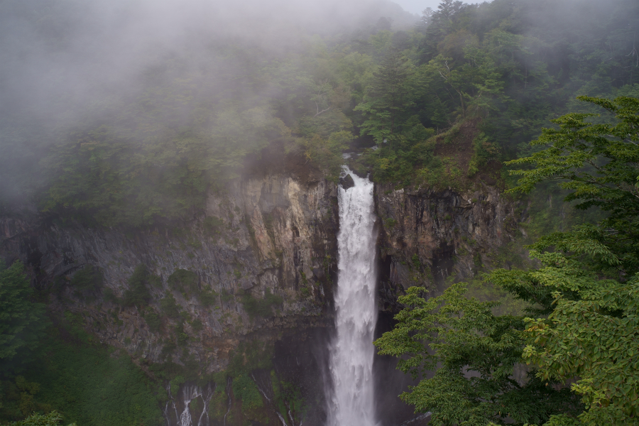 華厳の滝