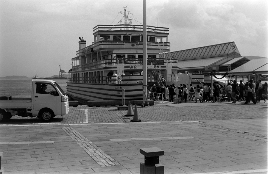 高松港